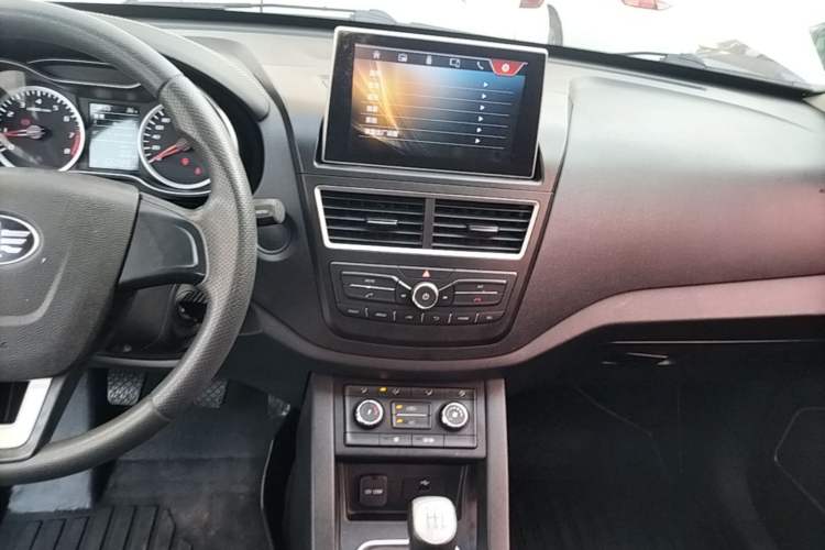 Used Bestune X40 2017 1.6L Manual Luxury Edition