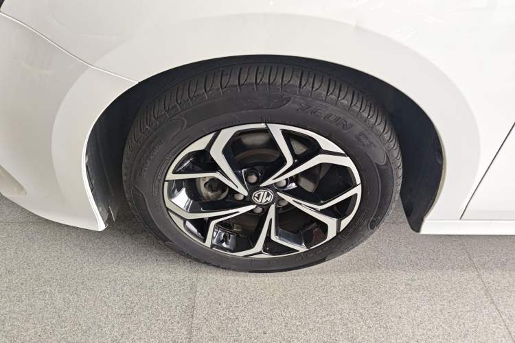 Used MG 5 2021 180 DVVT CVT Youth Luxury Edition
