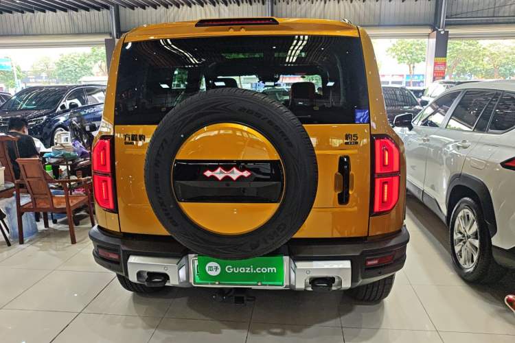 Used Formula Leopard 5 2023 Navigator Edition
