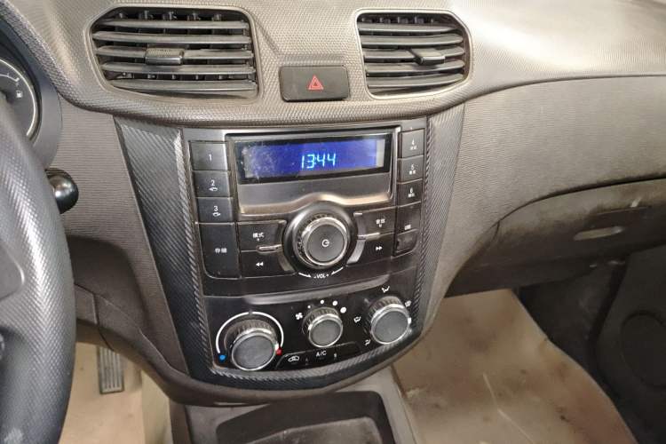 Used Wuling Hongguang 2014 1.2L S Standard Version China IV Standard