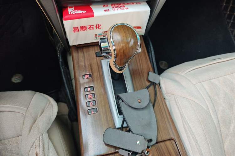 Used Nissan Teana 2011 2.0L XL Comfort Edition Gear Lever