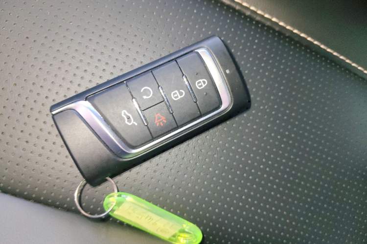 Used GAC Trumpchi M6 2023 PRO 270T DCT Luxury Edition
