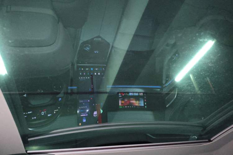 Used NETA S 2022 Pure Electric 715 km Range Rear-Wheel Drive Mid-Range Version
