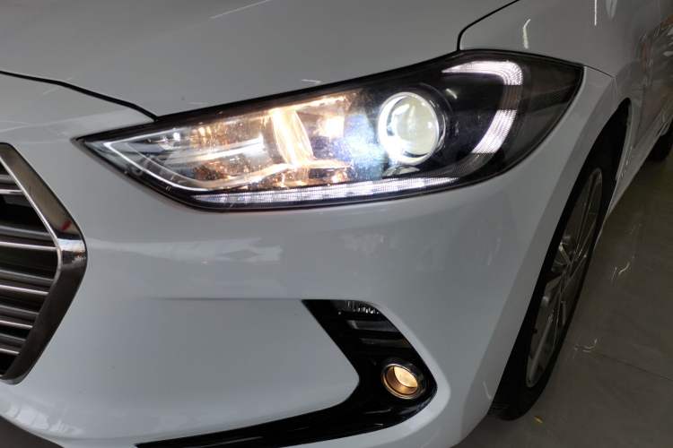 Used Hyundai Elantra (6th Generation / Lingdong) 2016 1.6L Automatic ZhiXuan – Elite Version Left Front Headlight