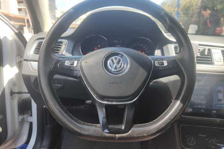 Used Volkswagen Lavida 2017 230TSI DSG Comfort Edition
