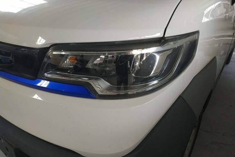 Used Foton Intelligent Blue Elf E7 2024 Facelifted All-Electric Van Flat Roof 2 Seats Evey Lithium Energy 41.86 kWh