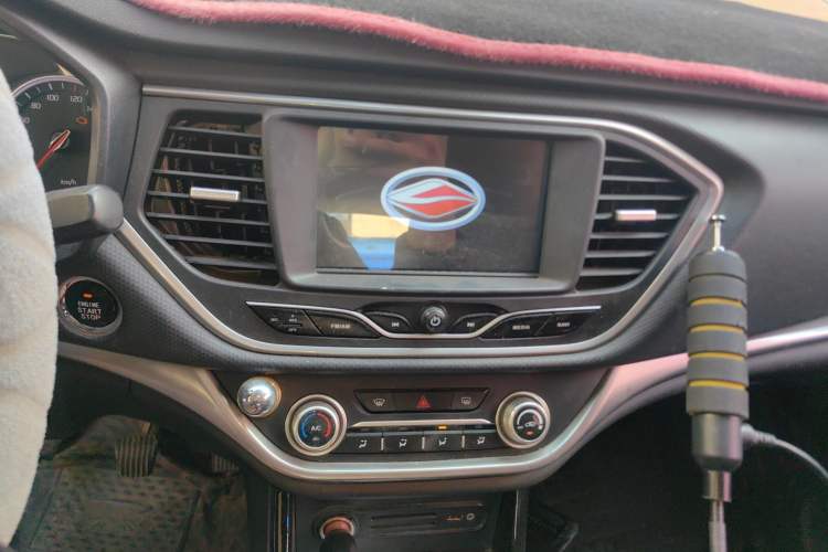 Used Land X2 2017 1.6L Manual Jingrui Edition Audio And AC Panel