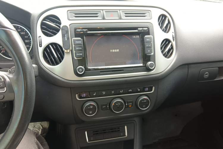 Used Volkswagen Tiguan 2015 1.8TSI Automatic Two-Wheel Drive Luxury Model
