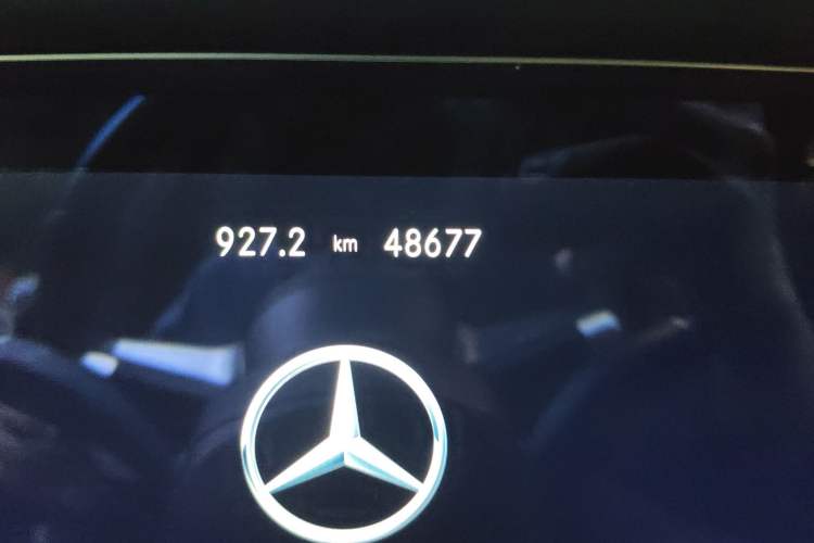 Used Mercedes-Benz E-Class 2021 Restyled E 300 L Sporty and Stylish Edition Odometer Close Up
