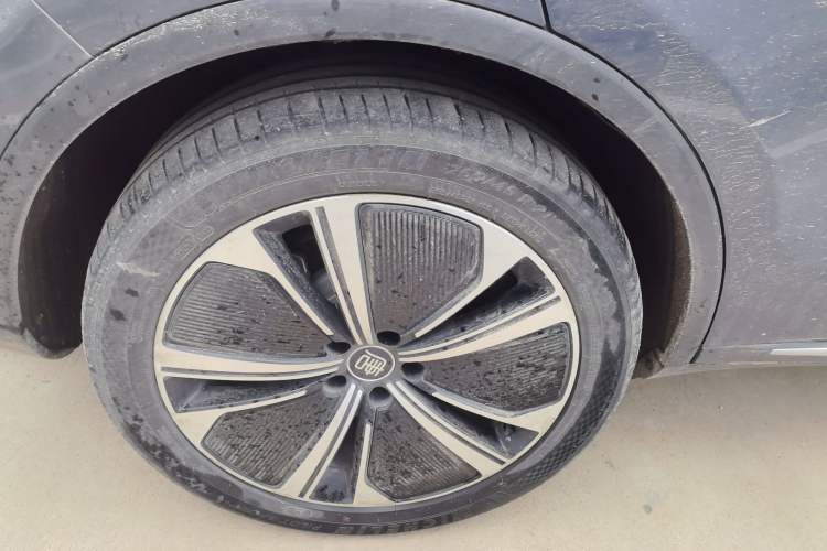 Used BYD Tang New Energy 2022 EV 635 km All-Wheel-Drive Flagship Model