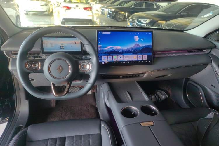 Used Baojun Enjoy 2025 Plug-in Hybrid 140km Luxury Edition
