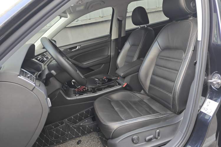 Used Volkswagen Passat 2017 330TSI DSG Luxury Edition