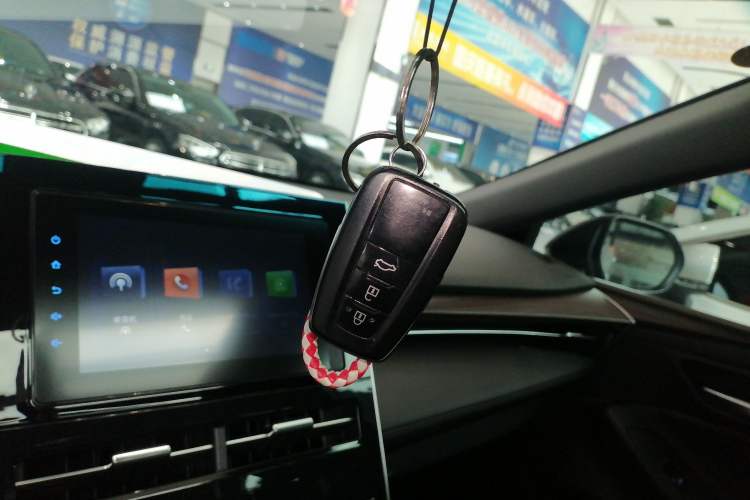 Used Toyota Avalon 2023 2.0L Premium Edition