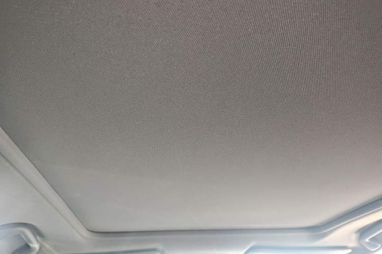 Used Honda XR-V 2015 1.8L EXi CVT Comfort Version Headliner