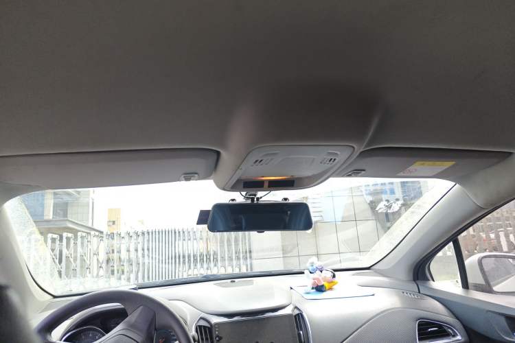 Used Chevrolet Cruze 2017 1.5L Manual Pioneer Edition
