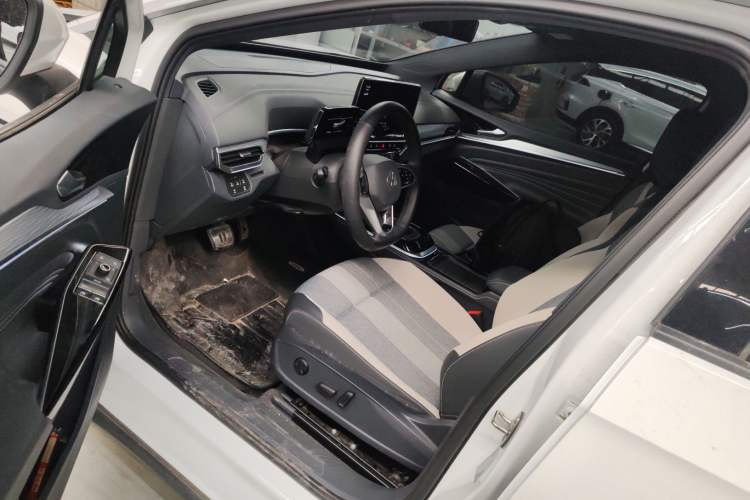 Used Volkswagen ID.4 CROZZ 2024 Pure Edition Limited Edition Driver Seat