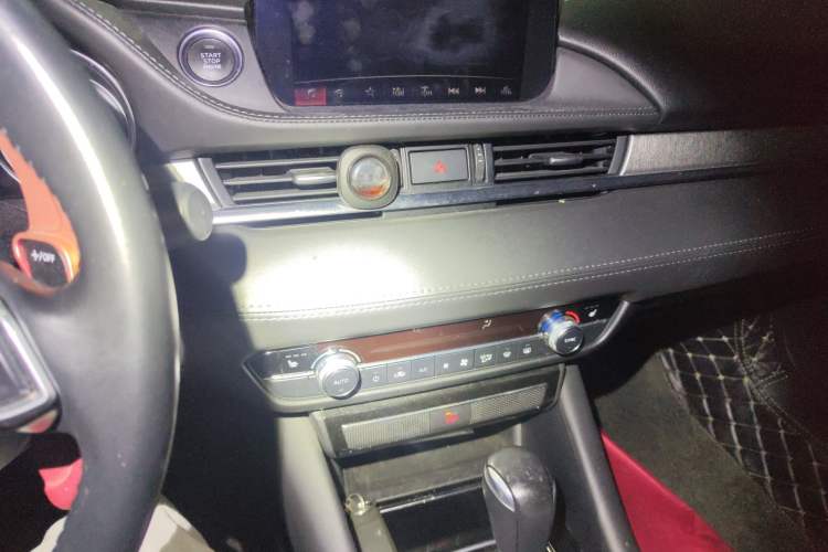 Used Mazda Atenza 2020 2.5L Skyline Sport Edition Audio And AC Panel