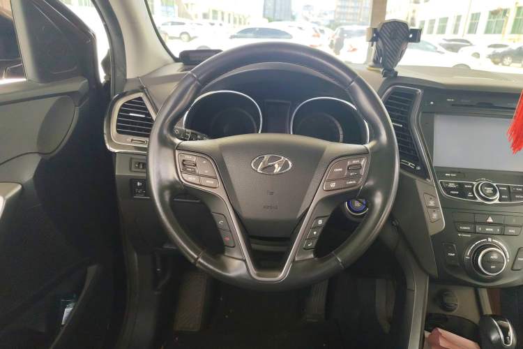 Used Hyundai Grand SantaFe 2013 2.2T 7-Seater Four-Wheel-Drive Comfort Edition
