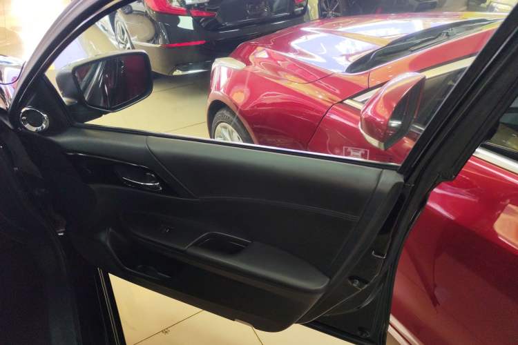 Used Honda Accord 2016 2.0L Comfort Edition Interior 2