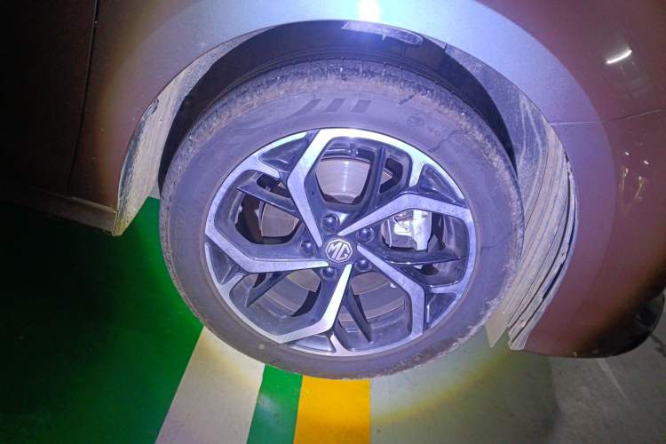 Used MG 5 2025 300TGI Global Flagship Edition Right Front Wheel Hub