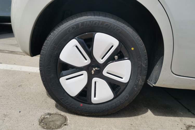 Used Wuling Hongguang MINIEV 2025 Four-Door Version Advanced Edition
