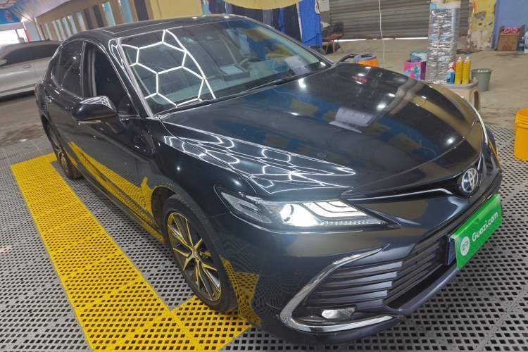 Used Toyota Camry 2021 2.5G Luxury Edition Front Right 45 Deg