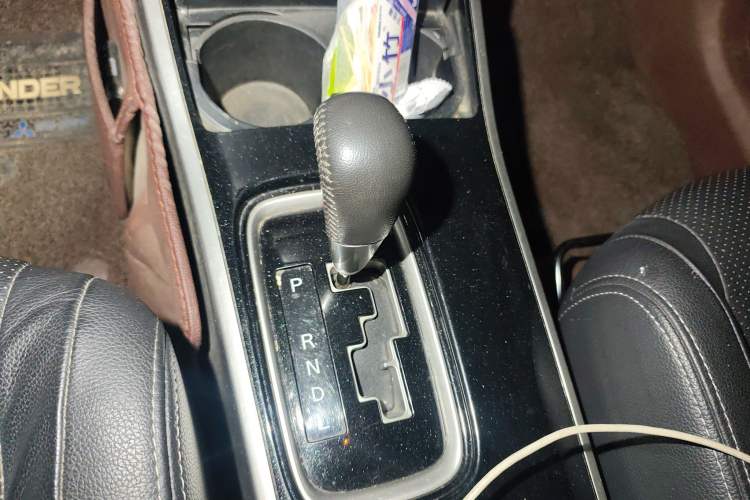 Used Mitsubishi Outlander 2018 2.4L 4x4 Elite Edition 5 Seats