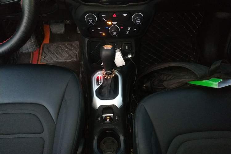 Used Jeep Renegade 2019 220T Automatic Leading Edition