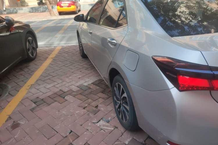 Used Toyota Corolla Hybrid E+ 2019 1.8L E-CVT Leading Edition Left Side