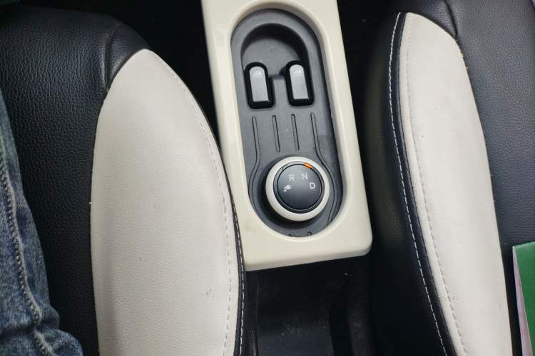 Used Wuling Hongguang MINIEV 2022 Macaron Premium Model – Lithium Iron Phosphate
