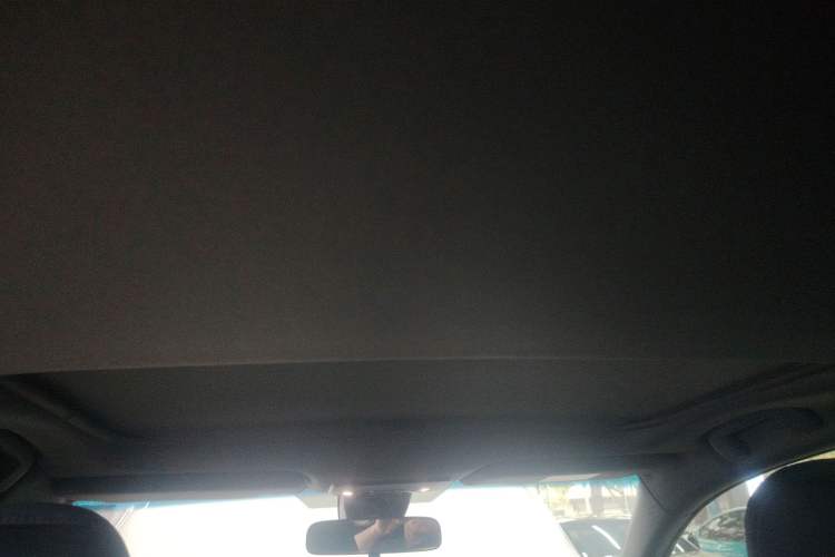 Used Toyota Avalon 2019 2.5L Ambition Version China VI Standard Headliner