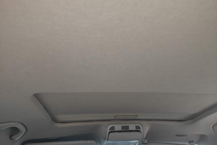 Used Volkswagen Magotan 2012 Revised 1.8TSI Luxury Version Headliner