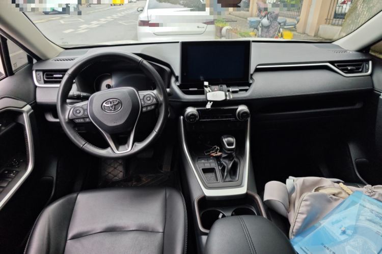 Used Toyota RAV4 2021 2.0L CVT Two-Wheel Drive Fashion PLUS Edition
