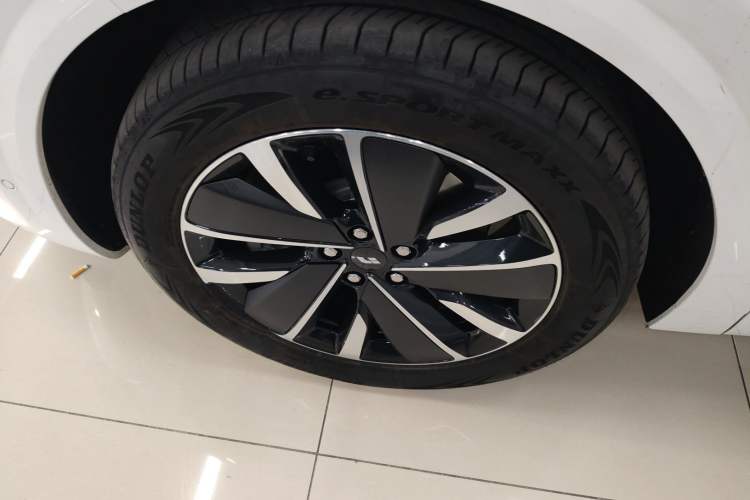 Used Li Auto L6 2025 Max Smart Refresh Edition Exterior 7