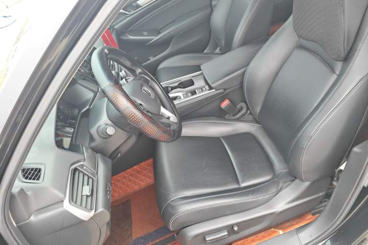 Used Honda Accord 2022 260TURBO Luxury Edition Left Front Seat