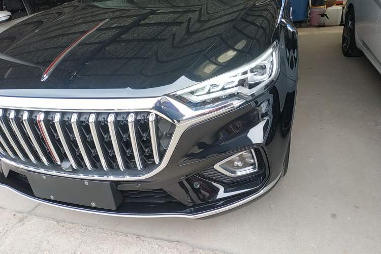 Used Hongqi HS5 2022 Revised Version 2.0T Smart Connect Flagship Edition
