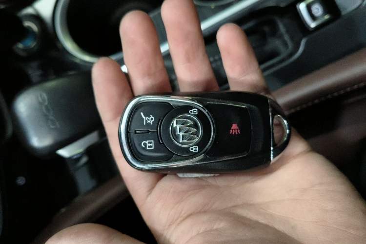 Used Buick Envision 2019 20T Two-Wheel Drive Luxury Version China VI Standard
