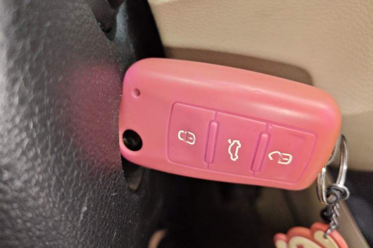 Used Volkswagen Golf 2012 1.6L Automatic Comfort Model Vehicle Key