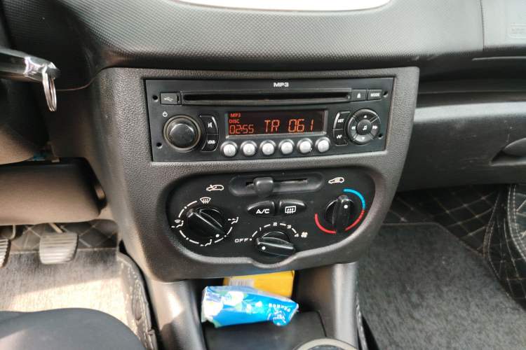 Used Peugeot 207 2011 Hatchback 1.4L Manual Yule Edition Audio And AC Panel