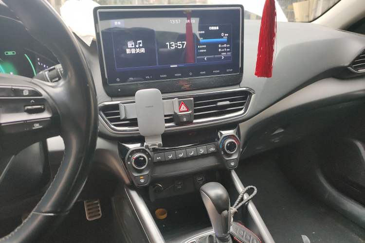 Used Hyundai Lafesta 2019 280TGDi Sport Edition China V Standard Audio And AC Panel