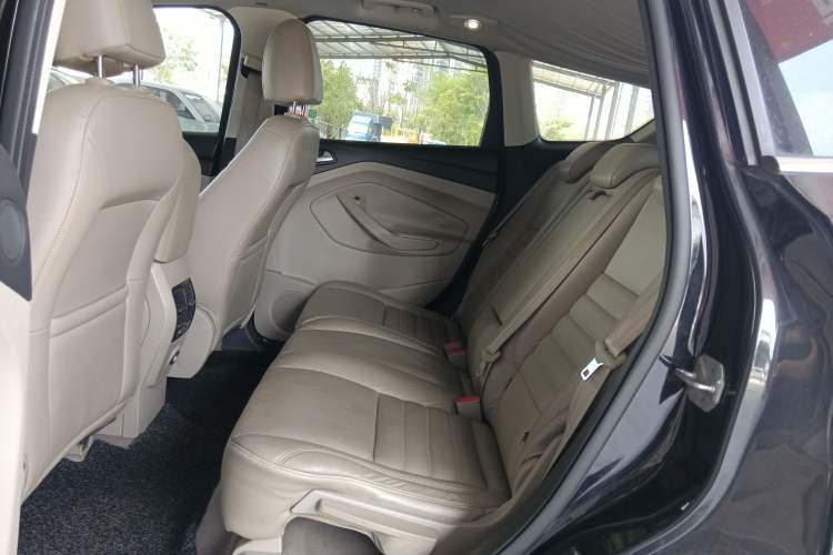 Used Ford Kuga 2013 2.0L GTDi Four-Wheel-Drive Elite Model Left Rear Seat