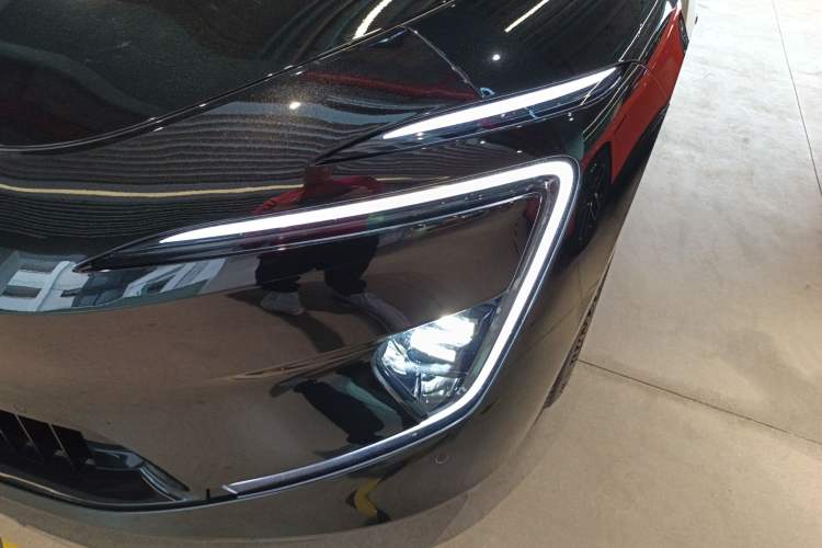 Used Avatr 12 2025 Updated Ultra All-Electric Four-Wheel Drive