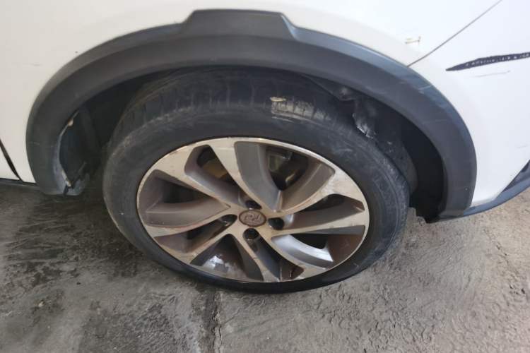 Used BYD Yuan 2017 1.5L Automatic Cool & Connected Model
