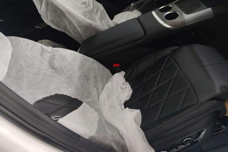 Used CHANGAN CS75 PLUS 2025 4th Generation 1.5T New Blue Whale Smart Luxury Edition