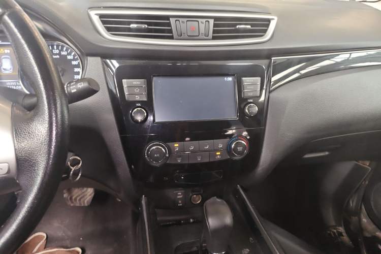 Used Nissan Qashqai 2017 2.0L CVT Smart Enjoyment Version China V Standard
