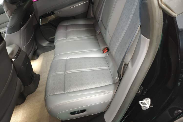 Used Zeekr 7X 2025 75 kWh Rear-Wheel Drive Intelligent Driving Version
