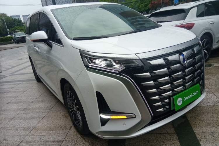 Used Denza D9 2022 DM-i 970 Four-Wheel Drive Flagship Model
