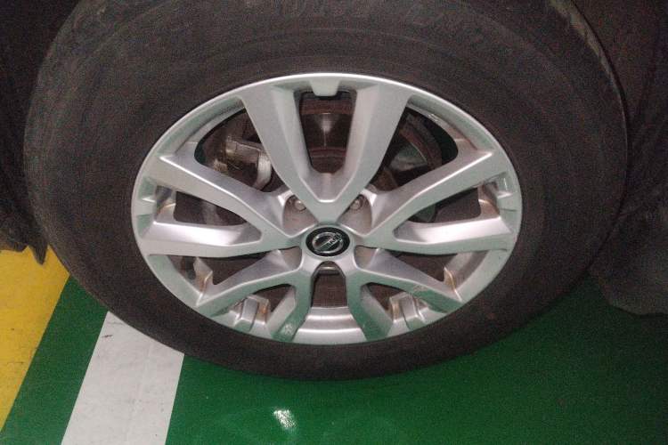 Used Nissan X-Trail 2020 2.0L XL ITS CVT 2WD SmartConnect Comfort Edition Left Front Wheel Hub