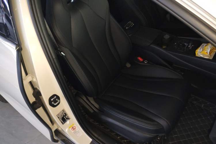 Used BYD Seal 06 New Energy 2025 DM-i Smart Drive 80KM Prestige Model Right Front Seat