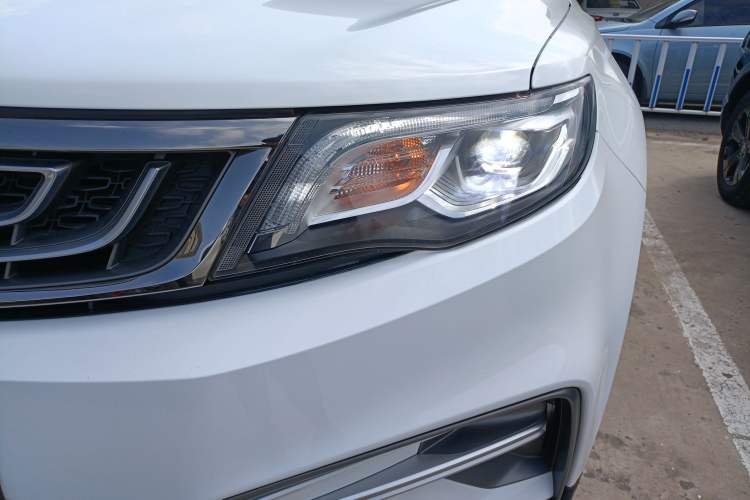 Used Geely Auto Emgrand X7 Sport 2020 1.8TD DCT Two-Wheel Drive Smart Connect 4G-Enabled Version